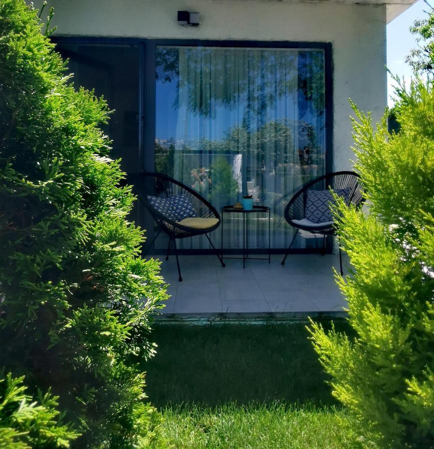 Готель Blue Breeze Синеморець Екстер'єр фото